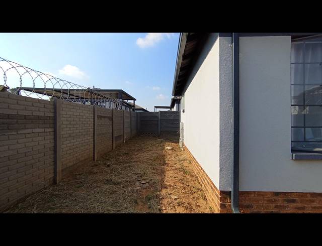 3 BEDROOM FREEHOLD FOR SALE IN MAMELODI EAST